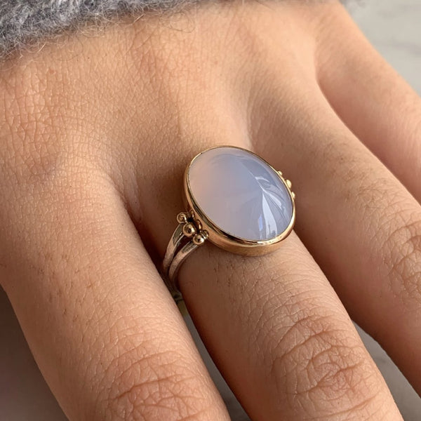 14k gold Chalcedony Sugarloaf ring